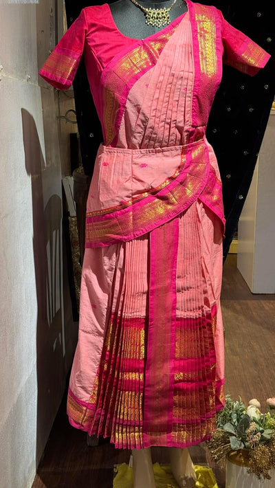 Skirt costume