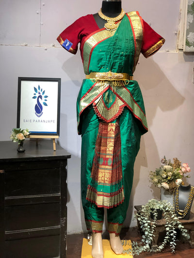 Bharatnatyam costume