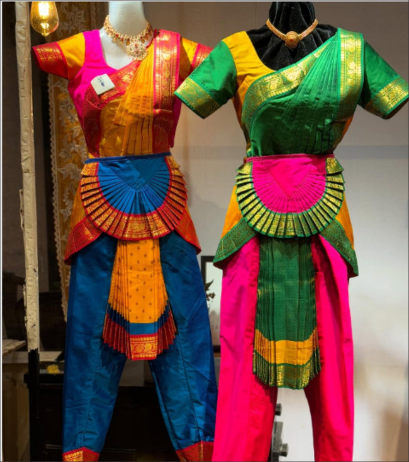 Kids wear Bharatnatyam