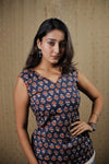 THE CROP EDIT - Navy Printed Crop Top
